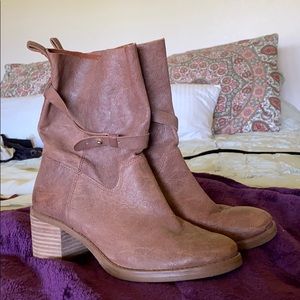 Brand/like new lucky brand leather heeled boots